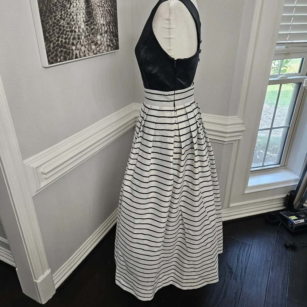 Ever Beauty Women’s 6 Gown black/white/gold Y2K Ball Gown - Picture 5 of 11